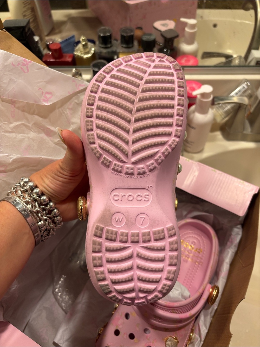 🐚💕Limited Edition LoveShackFancy Pink Pearl-Embellished Clogs - Picture 10 of 10